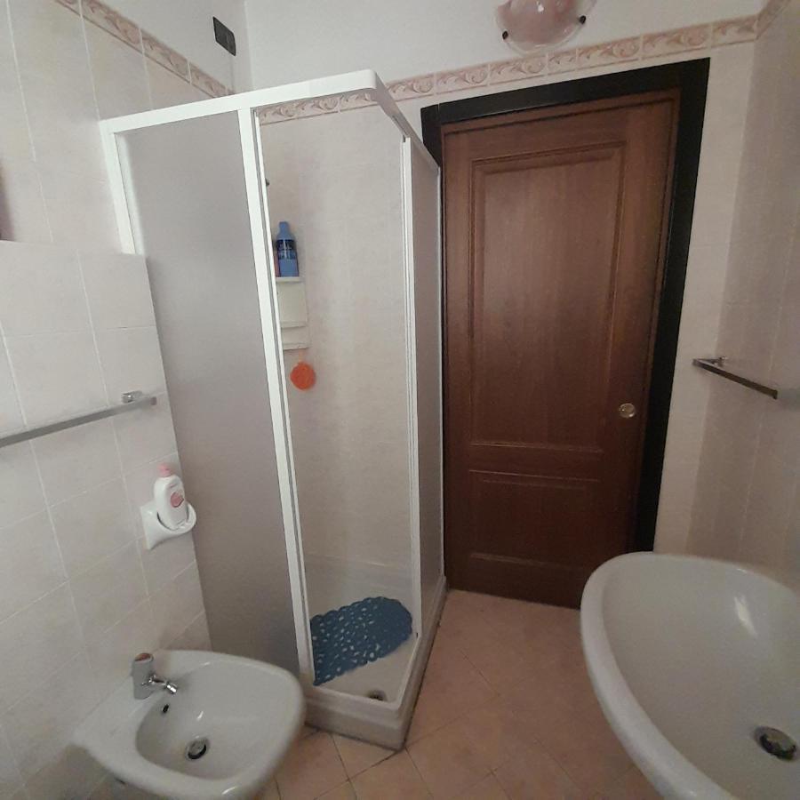 Garda Felice Διαμέρισμα Ντεζεντσάνο ντελ Γκάρντα Εξωτερικό φωτογραφία